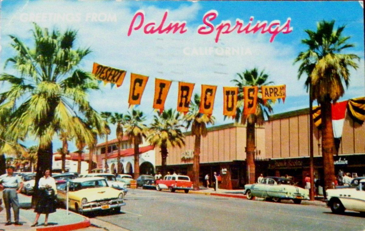 Old postcard of Palm Canyon Drive in Palm Springs, about 1950